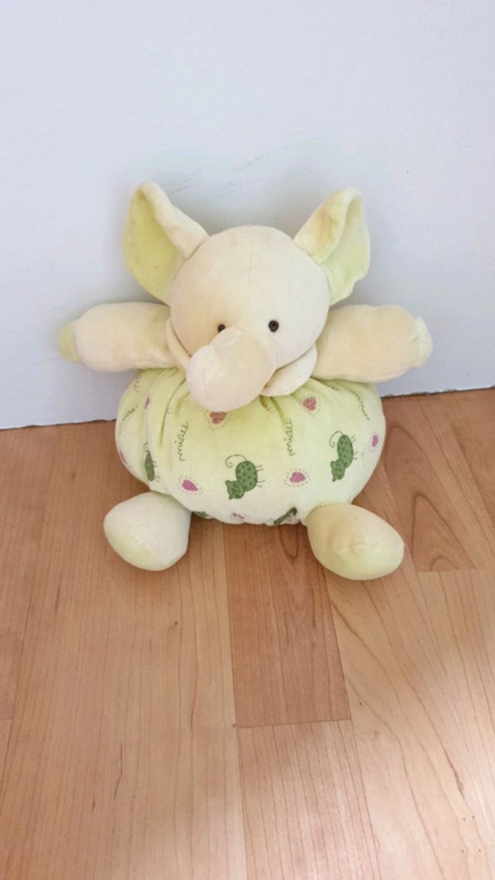 Peluche éléphant