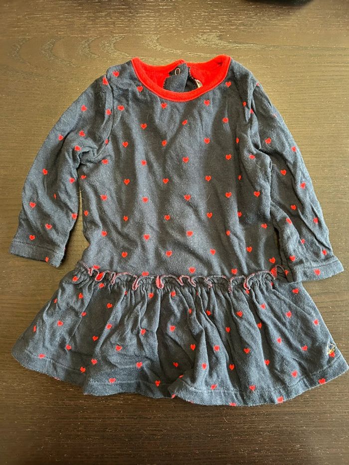 3 robes 12 mois - photo numéro 3