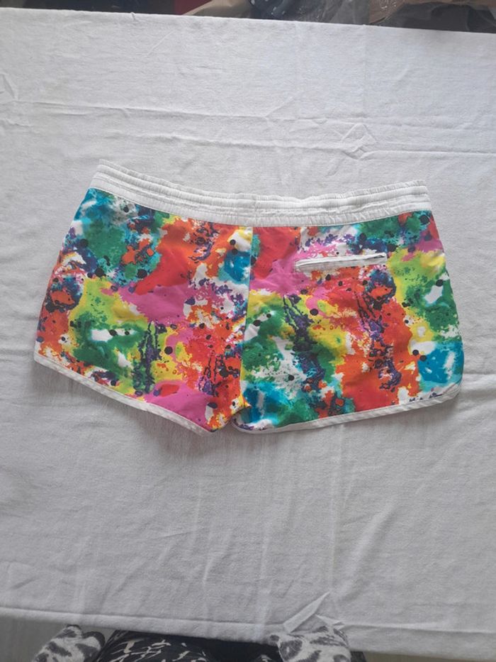 Short coloré HS - photo numéro 2