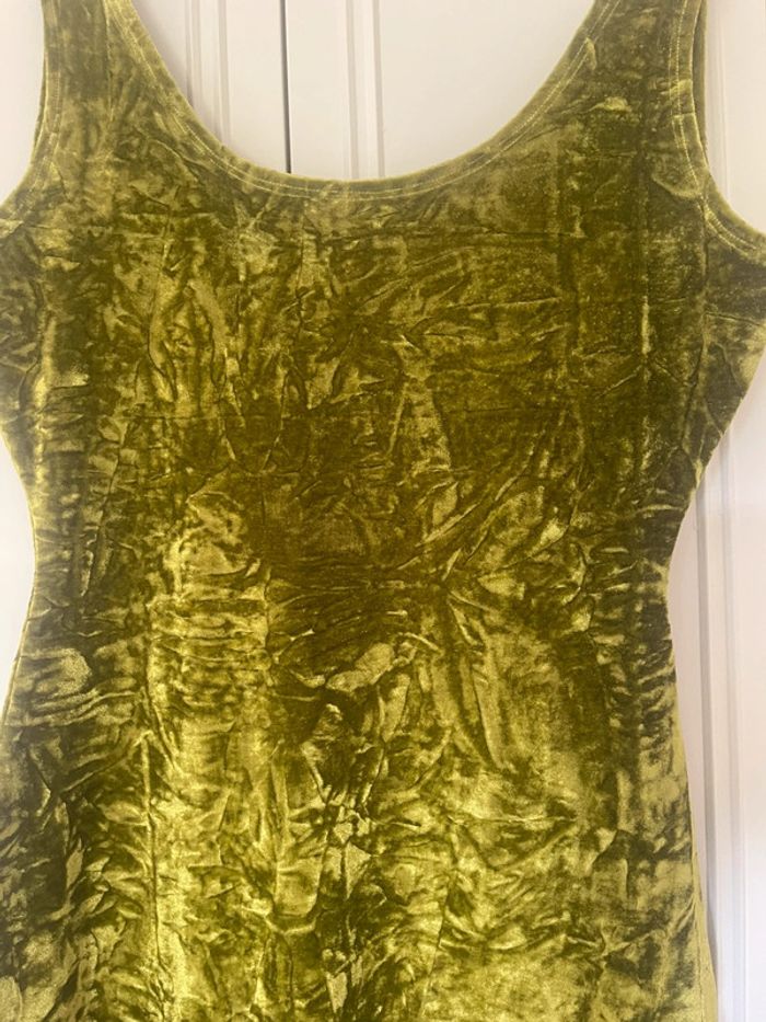Robe en velours verte - photo numéro 2