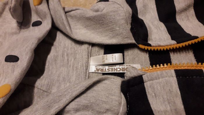 Ensemble 3 pièces (Pantalon + Tee-shirt + Veste à capuche) et paire de chaussettes - photo numéro 7