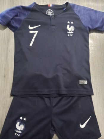 Tenue de football 