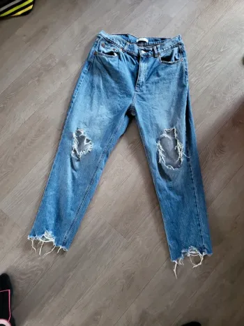Pantalon pull and bear taille 42