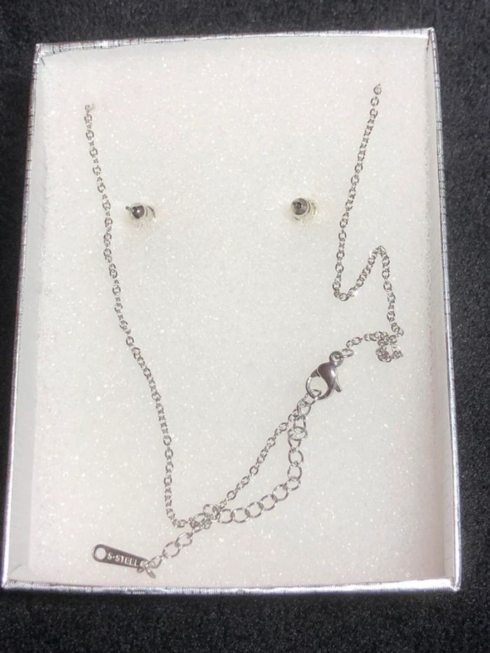 Parure cœur boucles d’oreilles et collier neuf - photo numéro 4