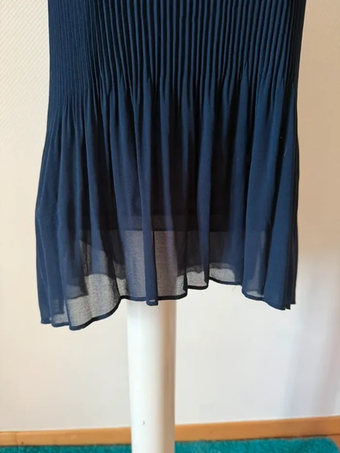 Blouse bleu marine en très bon état taille S Zara - photo numéro 3