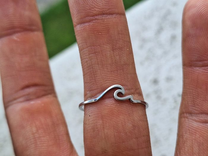 Bague argentée motif vague en Acier inoxydable, avec un design Minimaliste pour l'été - photo numéro 5