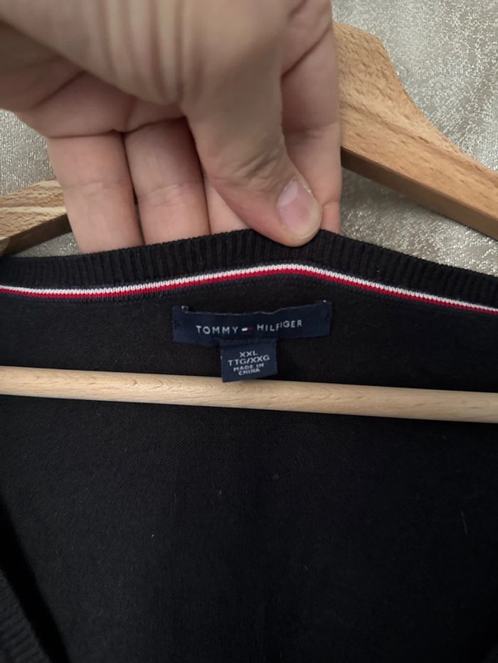 Pull col V Tommy Hilfiger homme – noir – Taille XXL – Très bon état - photo numéro 4