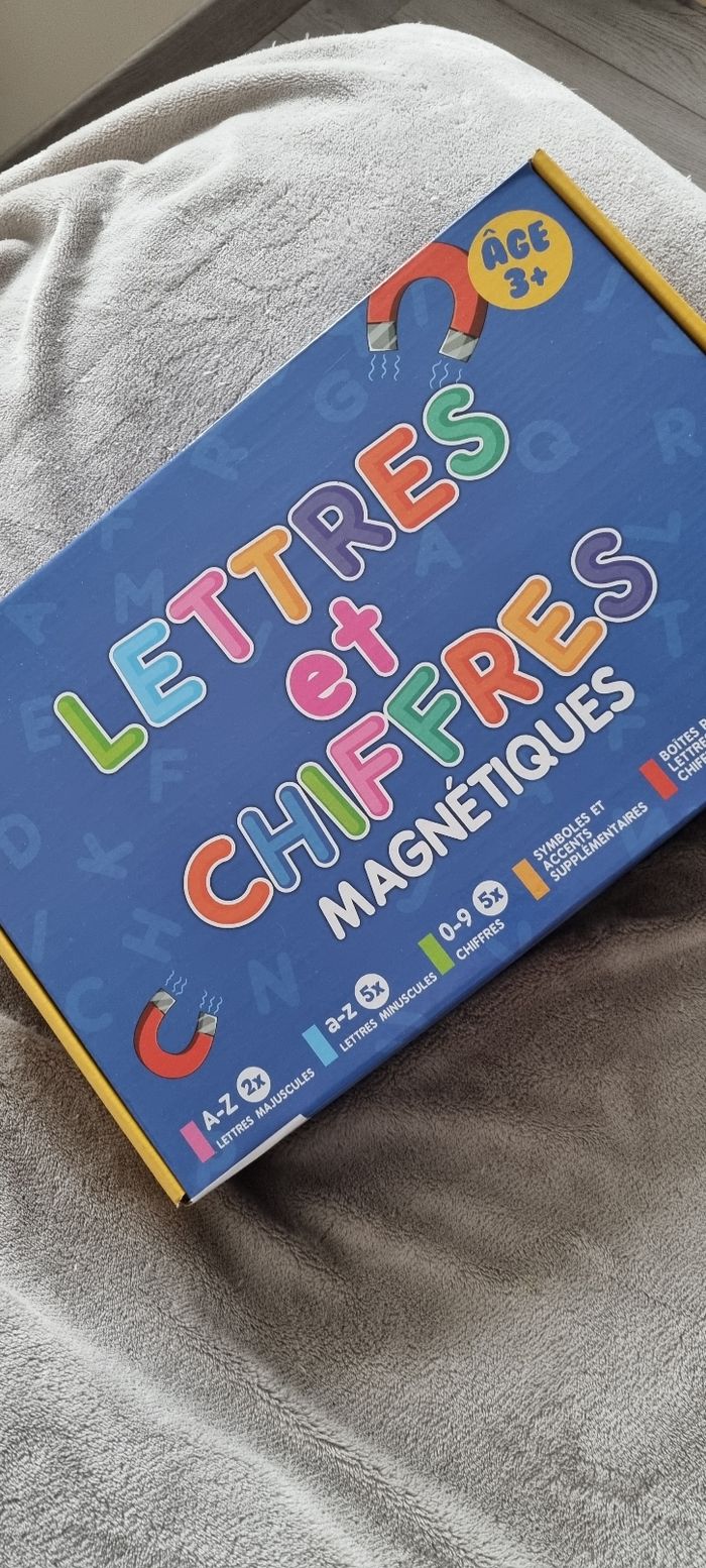 Aimants alphabet et chiffres