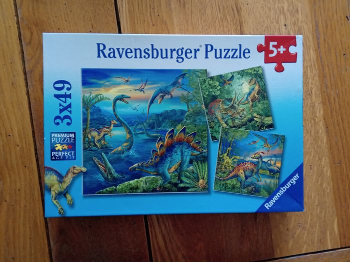 3 puzzles Dinosaure