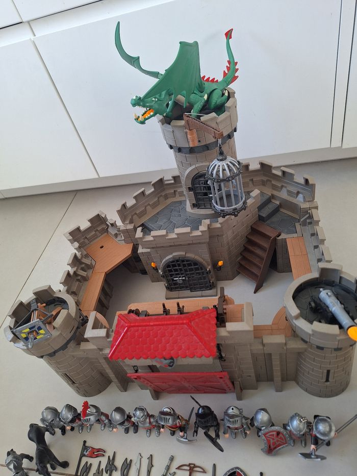 Chateau playmobil chevaliers dragons catapulte prison... - photo numéro 10