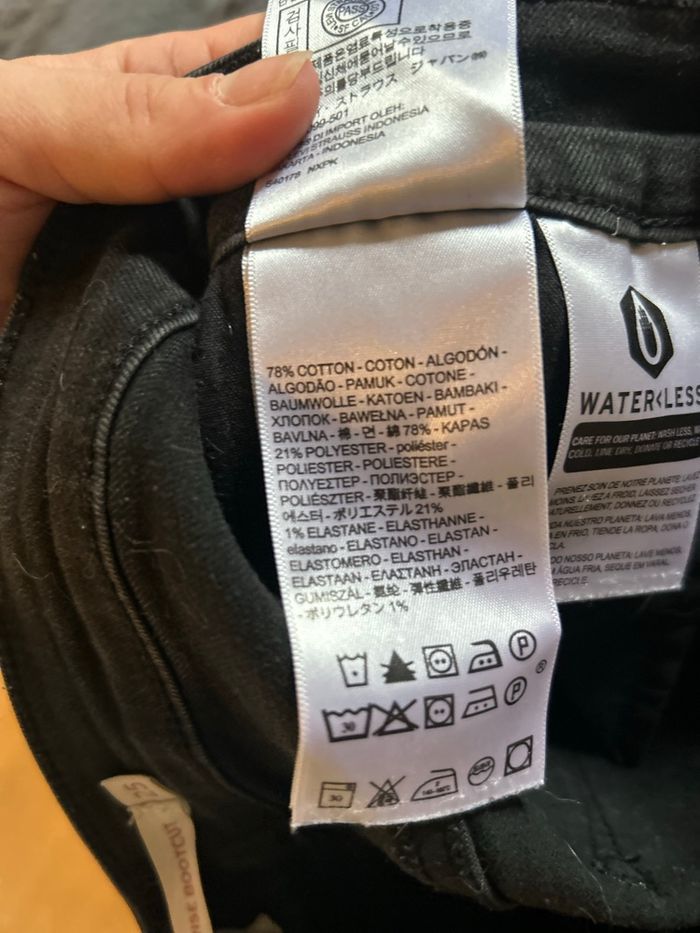 Jean noir levi’s - photo numéro 4