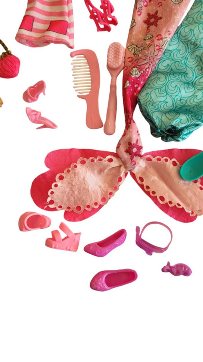 Lot d'accessoires et de tenues pour Barbie👗 - photo numéro 6