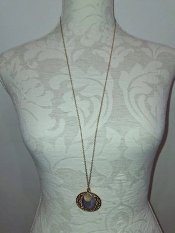 Collier sautoir dorée violet parme vintage