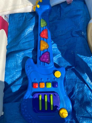 Guitare enfant
