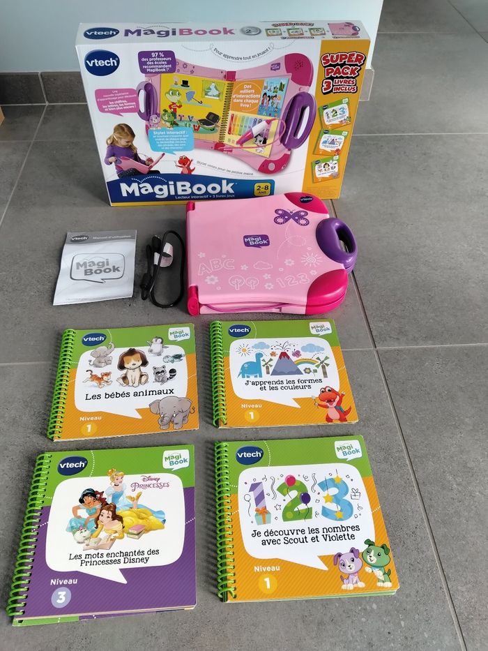 MagiBook avec 4 livres jeux
