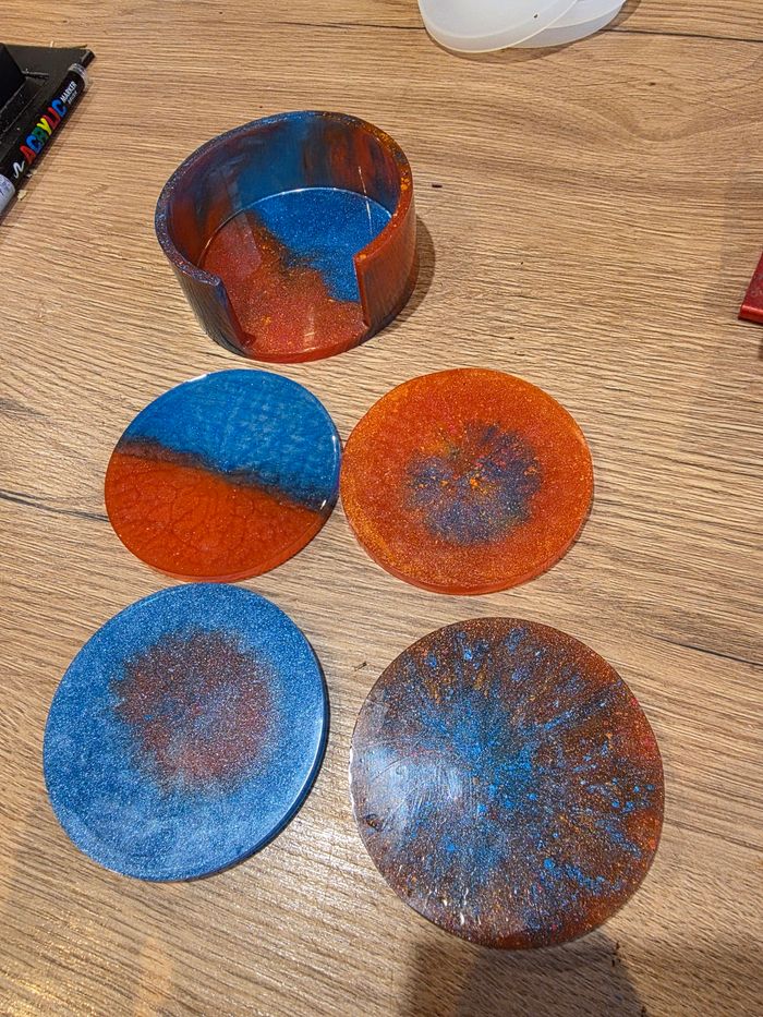 ✨ Dessous de verre en résine avec socle assorti ✨ - photo numéro 2