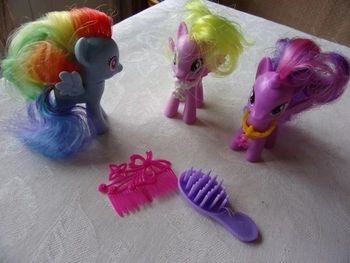 Lot de 3 Ponys avec accessoires