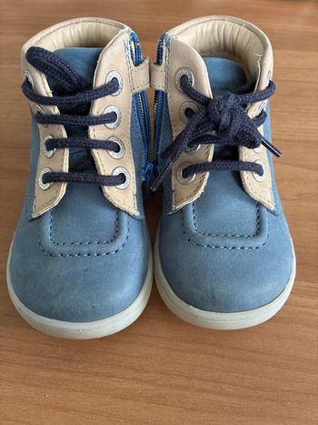 Chaussures Kickers taille 24