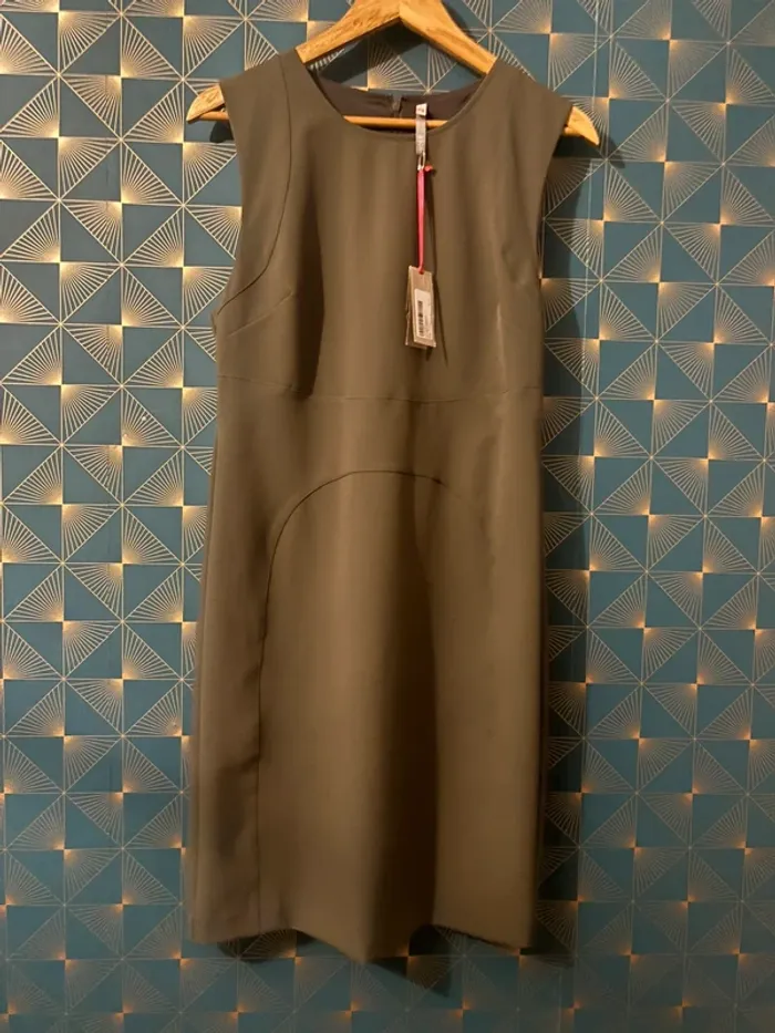 Robe droite neuve Scee - photo numéro 4