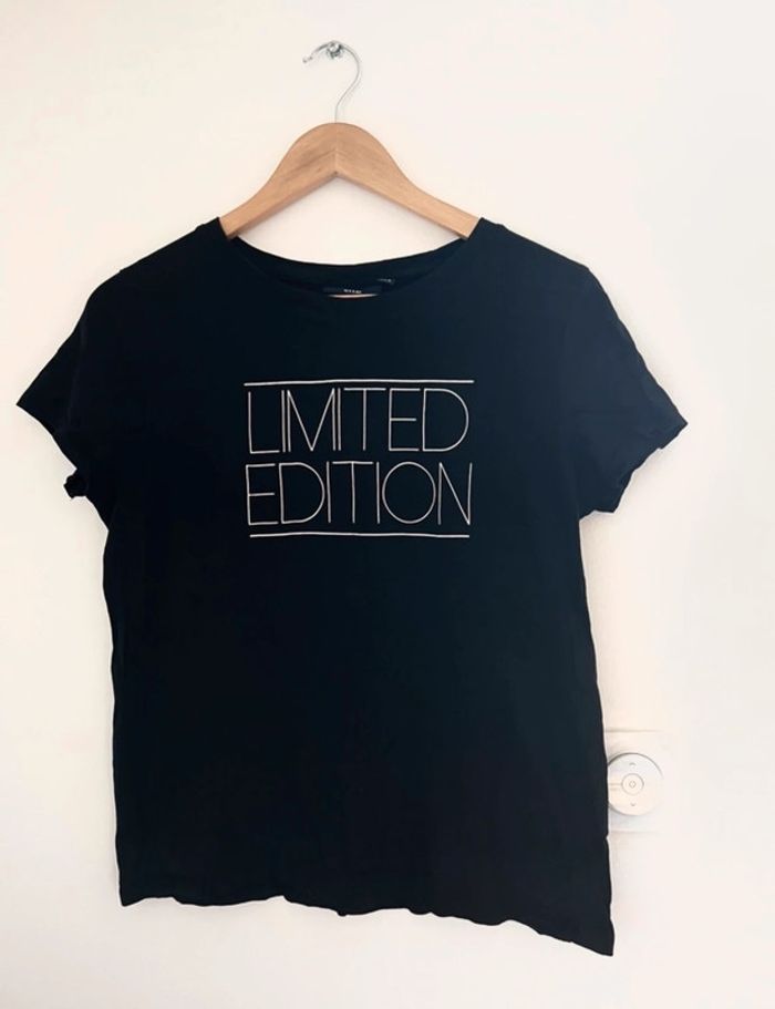 T shirt avec écritures