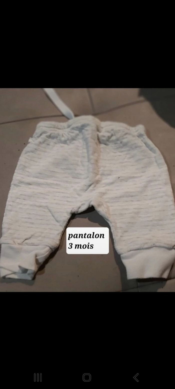 Pantalon 3 mois tape a l oeil