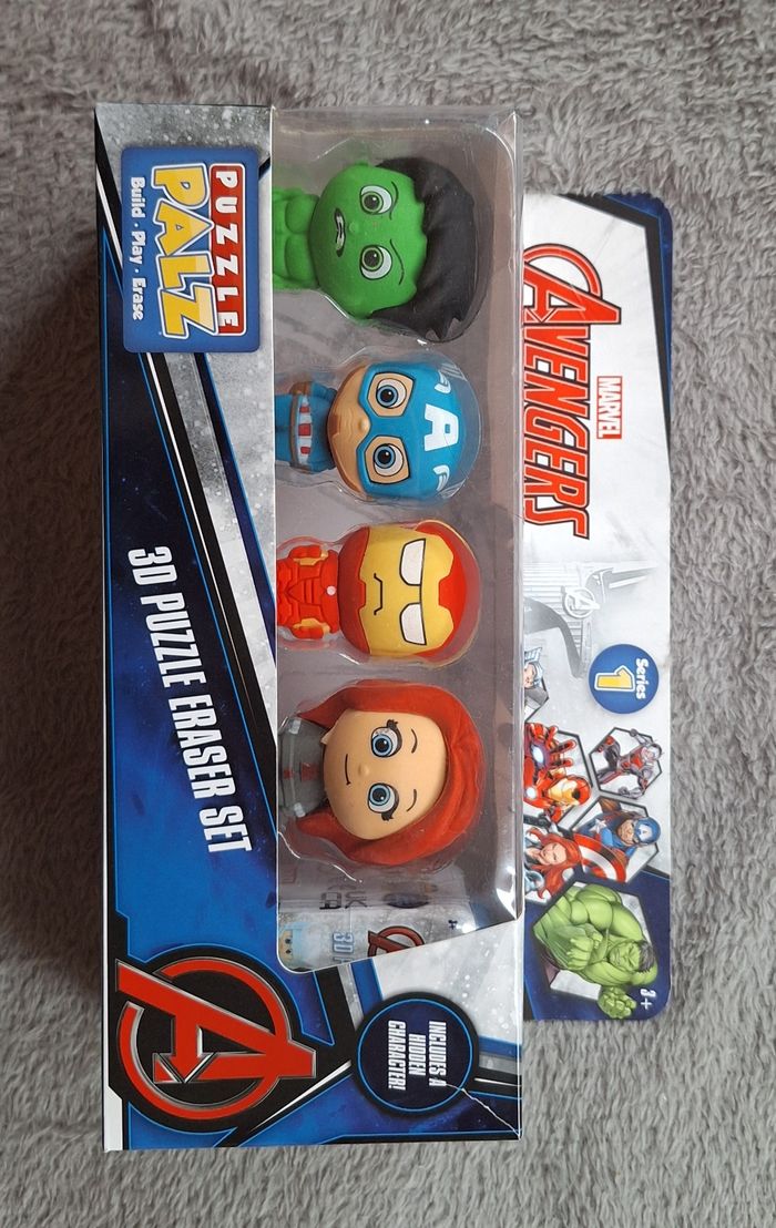Figurines gommes collectible Marvel avengers dont une secrète