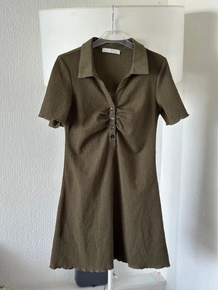 Robe kaki effet crêpé taille 36 Mango - photo numéro 2