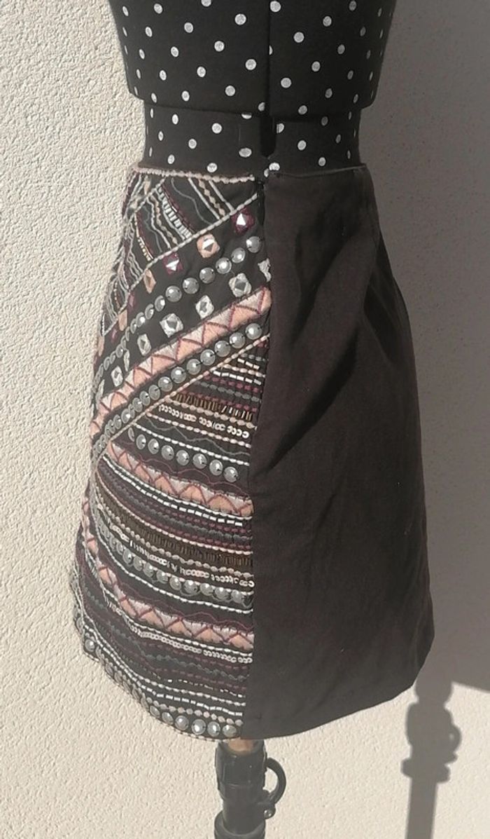 Mini-jupe ethnique bijoux broderie noir rose argenté Taille L Pimki - photo numéro 4