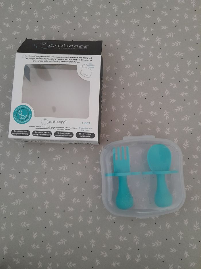 Couverts Grabease ergonomiques bébé - photo numéro 3