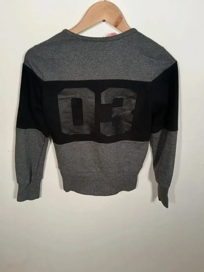 C13 sweat gris/noir Adidas 11-12 ans - photo numéro 2