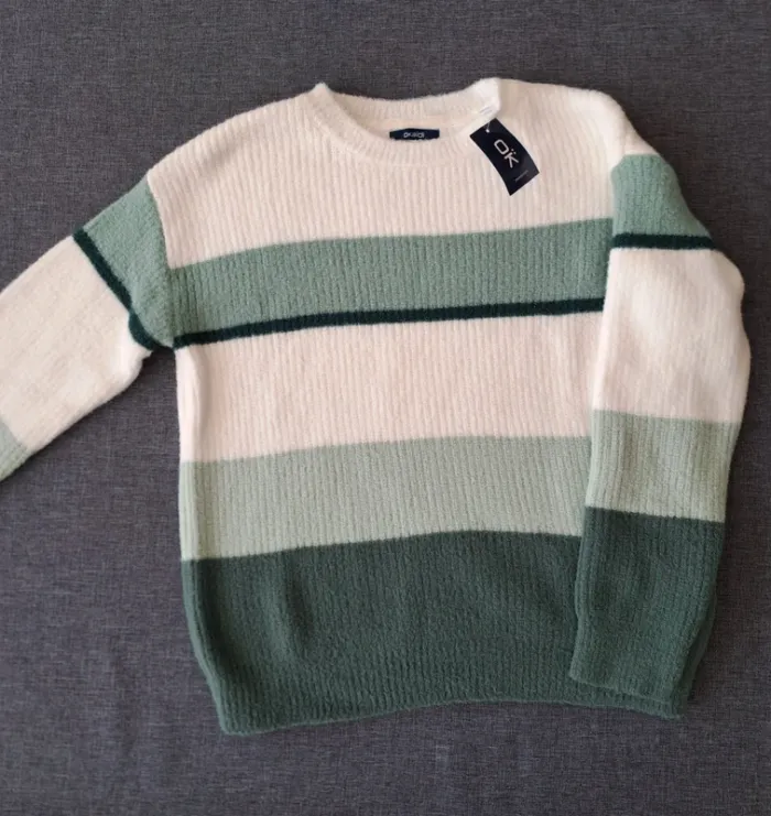 Pull chaud Neuf Etiqueté marque Okaidi 10 ans - photo numéro 2