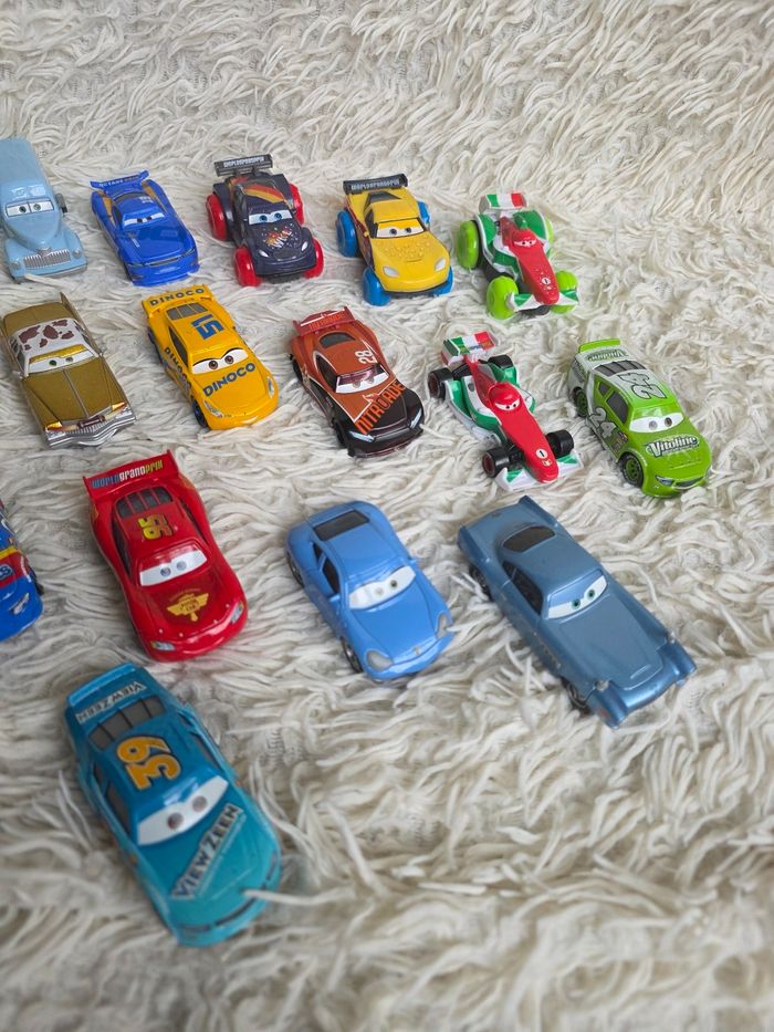 Voiture disney cars - 8 cm environ - lot de 29 voiture disneyland paris - photo numéro 5