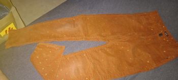 Pantalon velours genoux blanchis