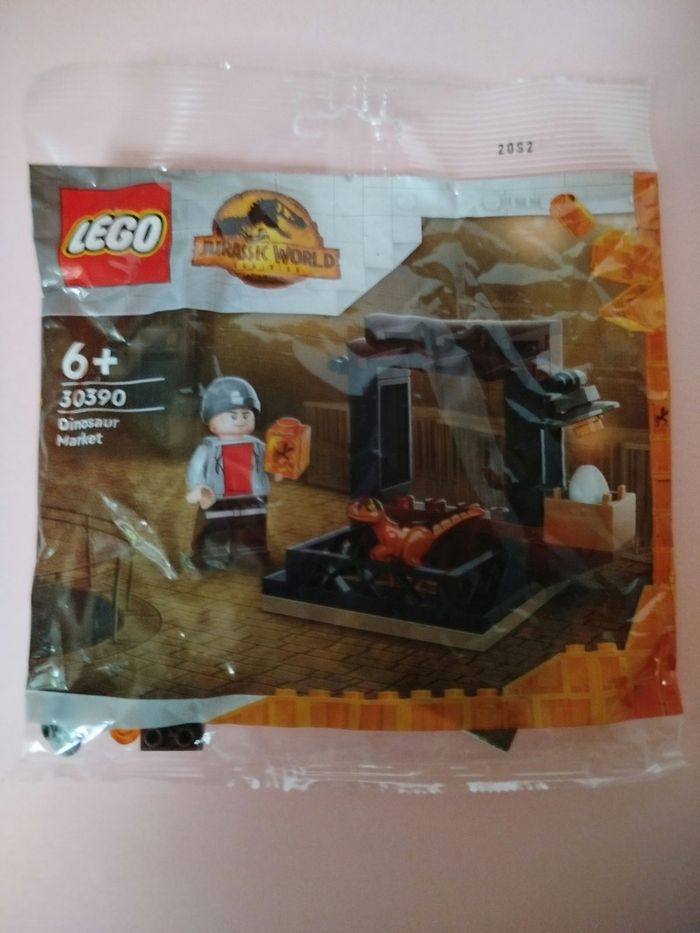 Polybag Lego Jurassic world - Dinosaur Market