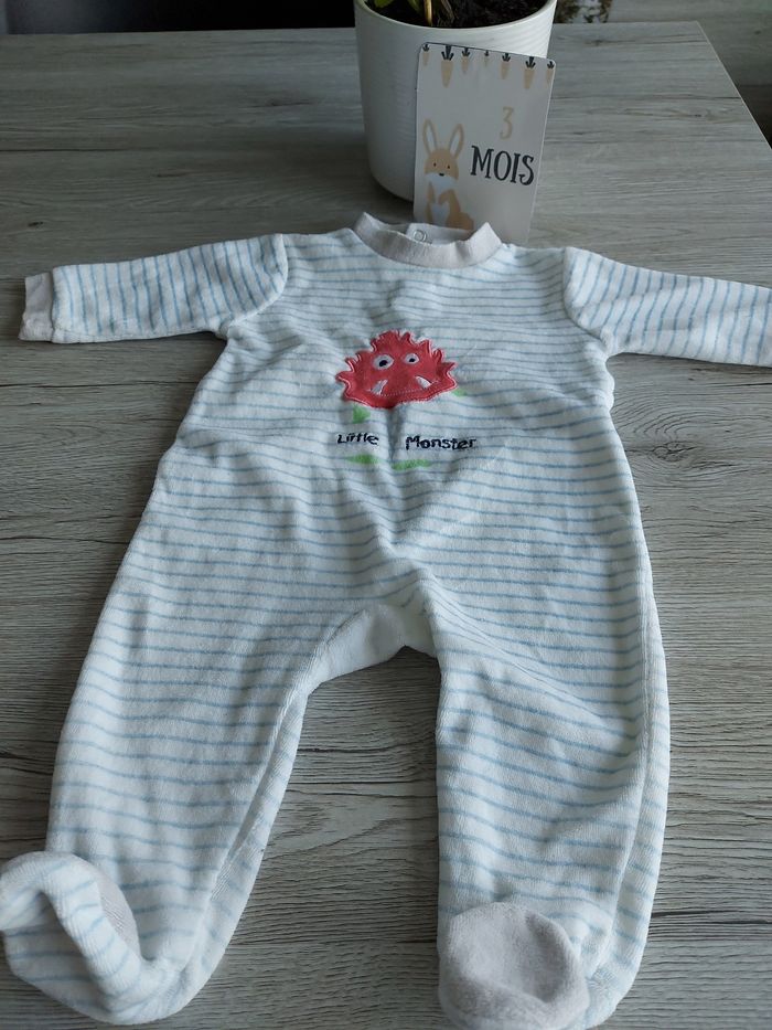 3 pyjamas 3 mois - photo numéro 4