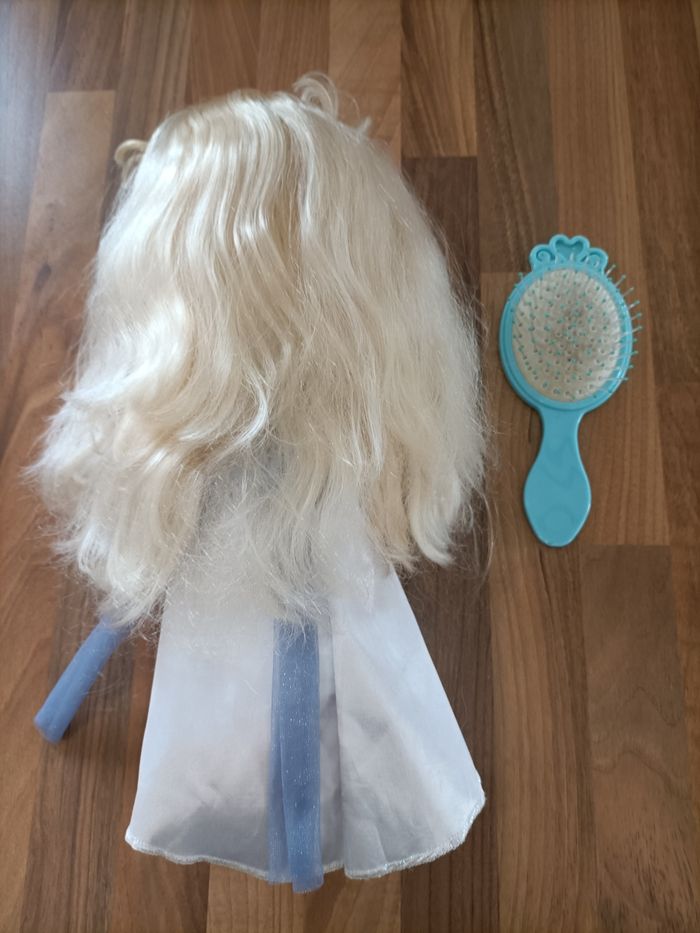 Poupée Reine des Neiges Elsa 33 cm fait de la musique - photo numéro 6