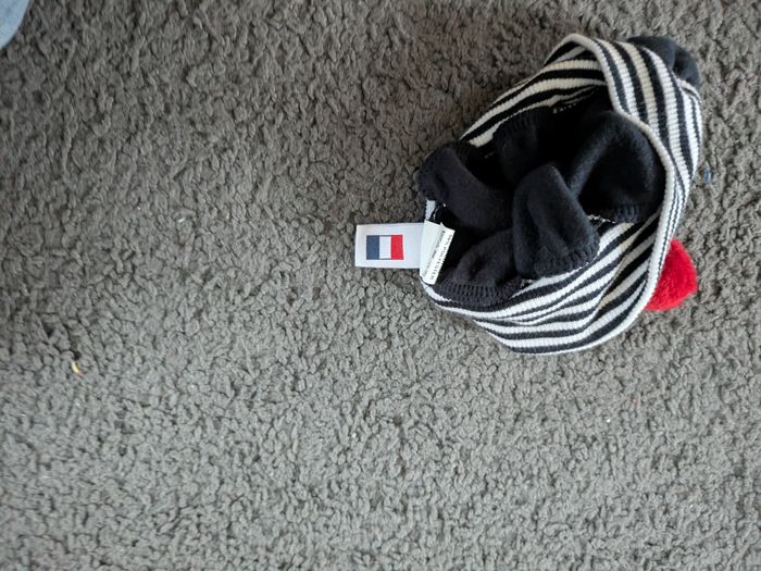 Bonnet - photo numéro 2