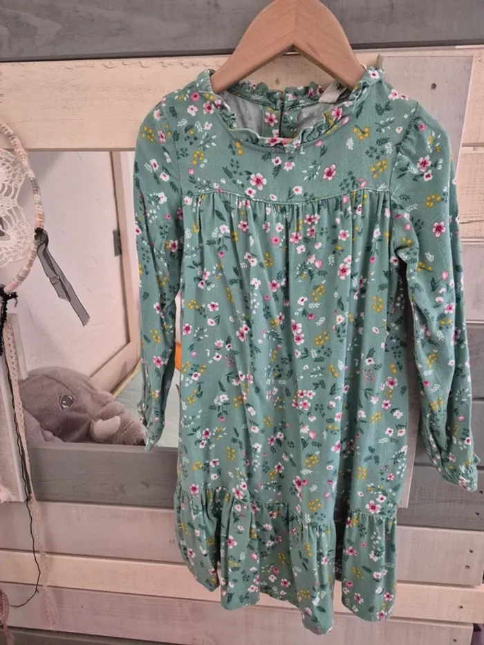 Jolie robe mi saison