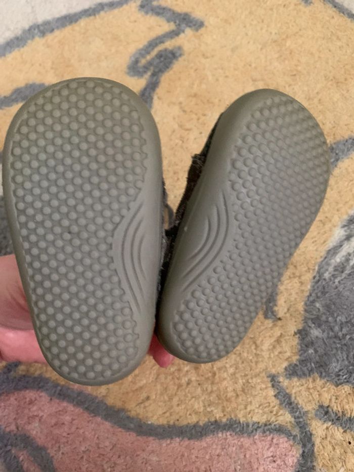 Chaussures bébé - photo numéro 4