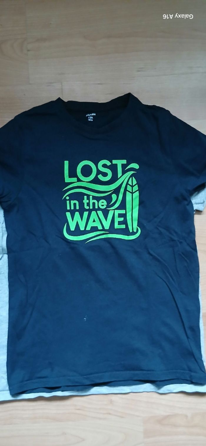 3 tee-shirts taille 12 ans - photo numéro 2