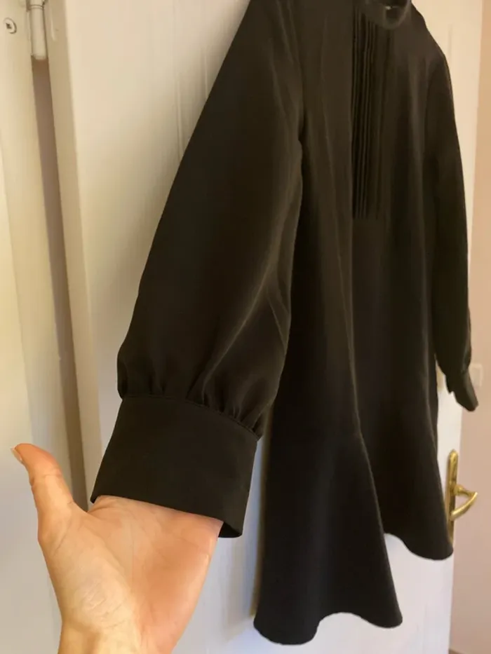 Petite robe noire Zara taille 36 - photo numéro 4