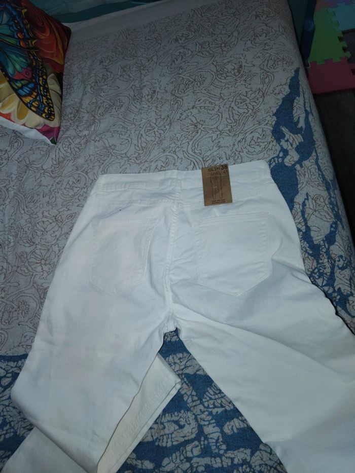 Slim taille 38 - photo numéro 5