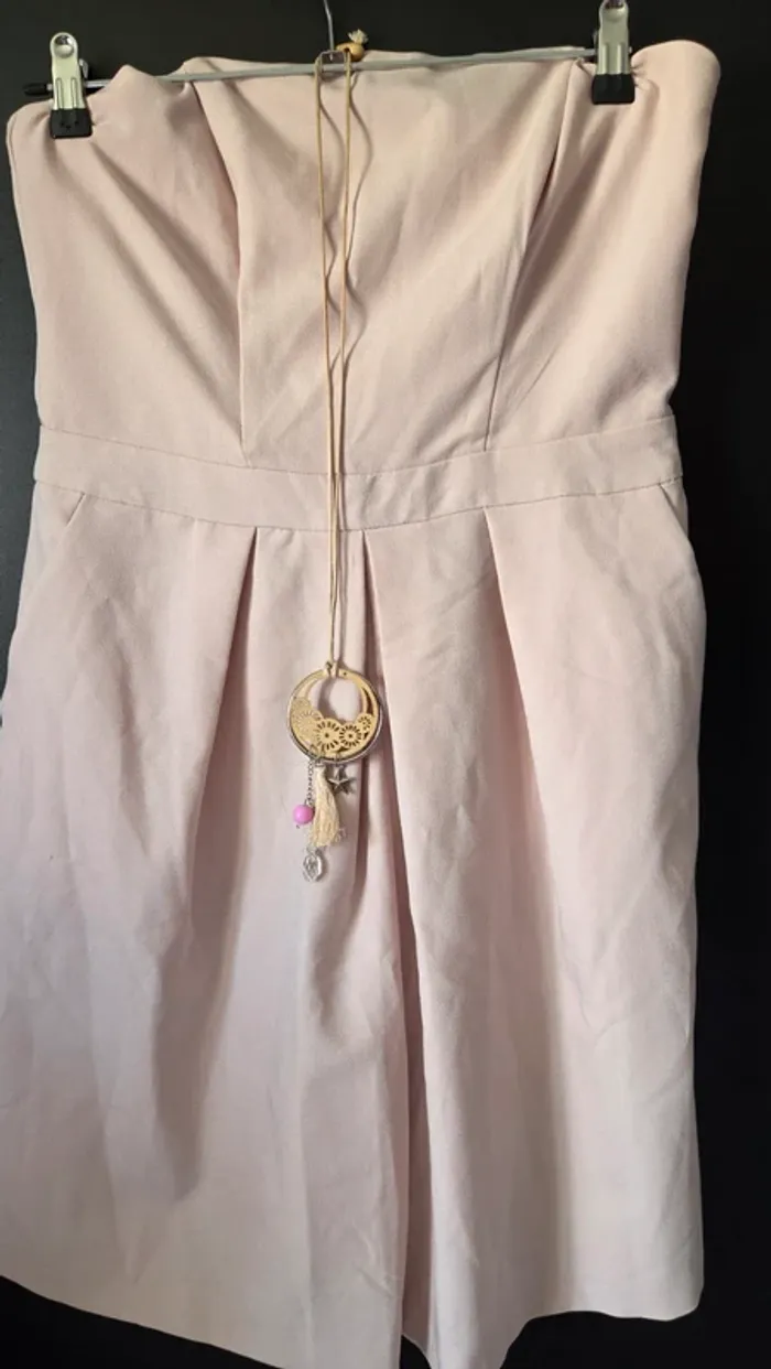 Combishort Bustier Rose clair de chez Asos en taille 40