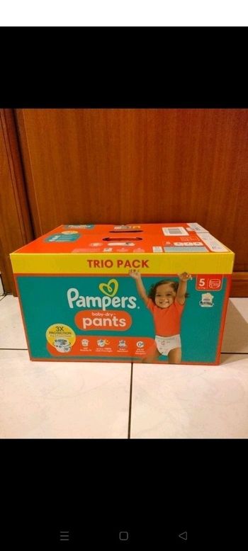 Couches taille 5 lot de 111 pants