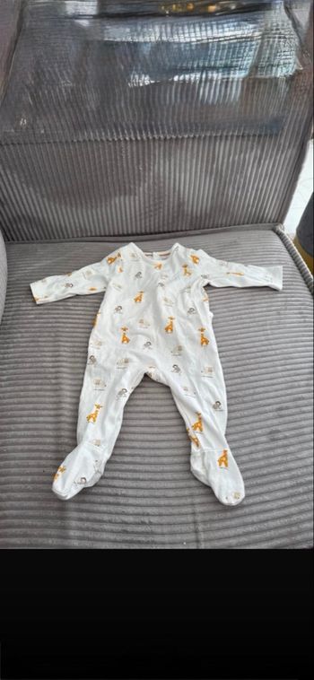 4 Pyjamas okaïdi 3 mois