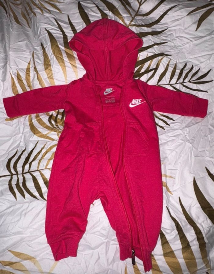 Combinaison Nike 3 mois (56-62 cm) - photo numéro 2