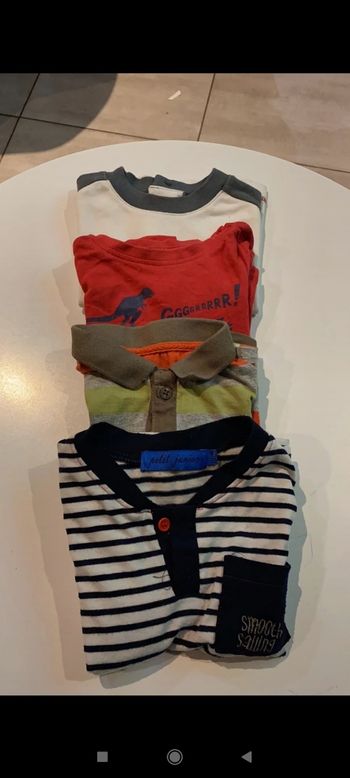 Lot 4 t shirt 12/18 mois