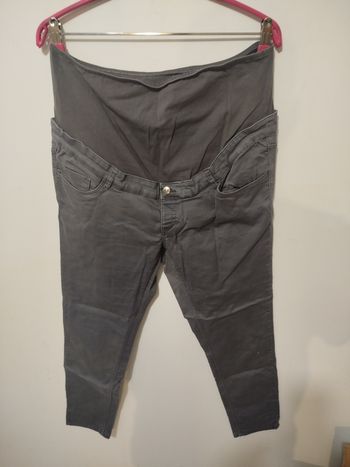jean de grossesse gris Kiabi taille 46