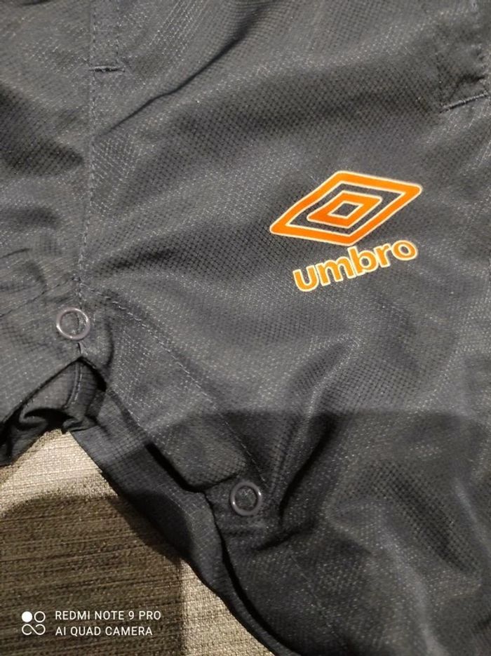 Blouson +pantalon Umbro 6 mois - photo numéro 9