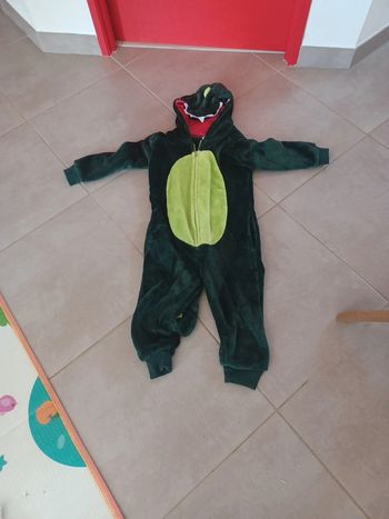 Très jolie sur  pyjama pour garçon